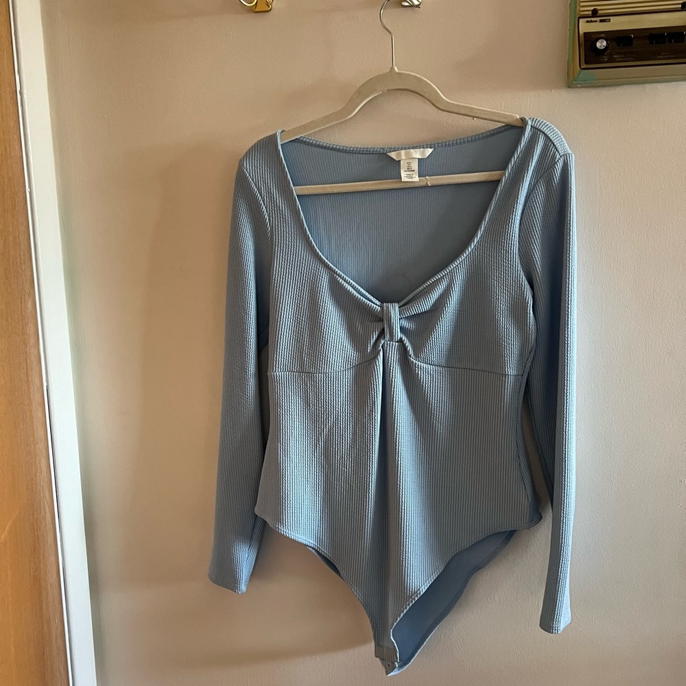 H&M Light Blue Long Sleeve Bodysuit Large